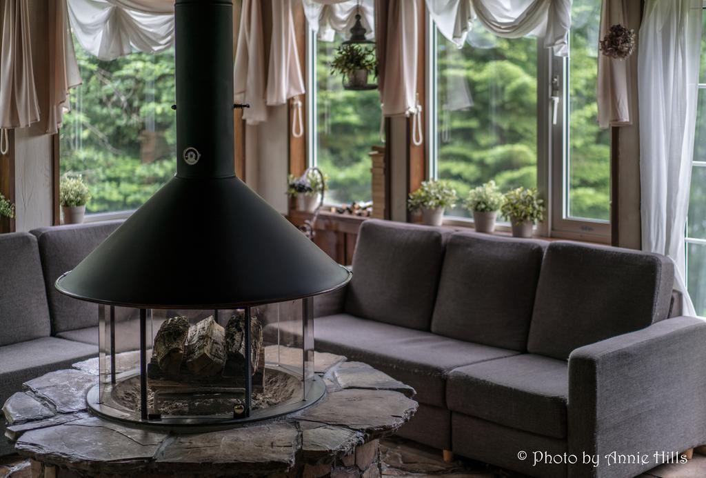 Annie Hills Bed and Breakfast Tateshina  Exteriör bild